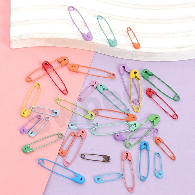 Swpeet 440Pcs 19mm/0.75 Inch Colorful Safety Pins Assortment Kit, Rust Resistant Steel Small Safety Pin Kit with Clear Case, Mini Safety Pins for Sewing, Clothes, Craft Arts
