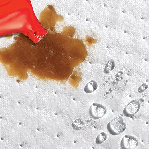 PIG Oil-Only Absorbent Mat Pad | Pack of 100 Mediumweight Oil Pads | Absorbs Oil | 23 oz Absorbency | 20" L x 15" W | MAT455