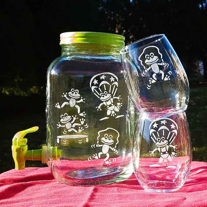 Over'N'Over Reusable Glass Etching Stencils – Durable Self-Stick Designs for Glass, Mirrors, and Ceramics with Armour Etch Cream – 5” x 8” Stencil Sheet - Santa and Mrs Claus