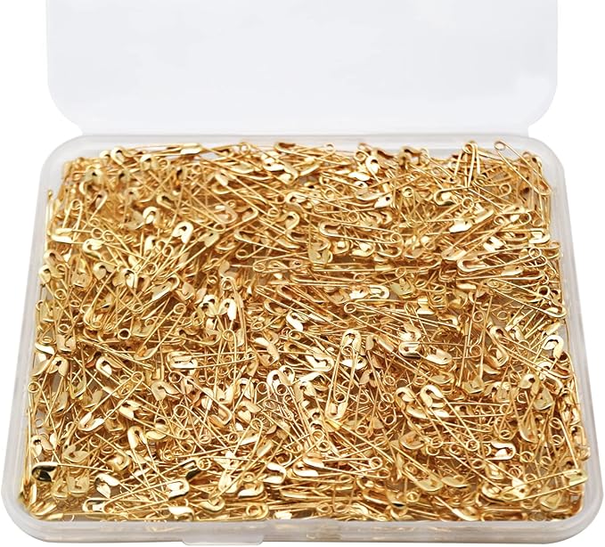 500PCS Safety Pins, 0.75Inch/19mm Small Safety pins, Rust Resistant Nickel Plated Steel Set for Crafting, Sewing, Rimming Fastening Clip Button for Garment Hang Tag (Gold)